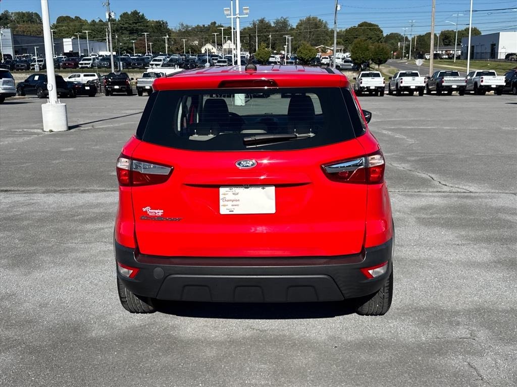 Used 2021 Race Red Pq Ford S image 4