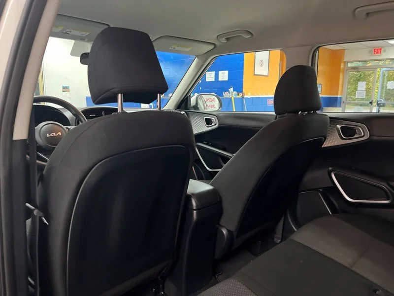 Used 2022 White Kia LX image 16