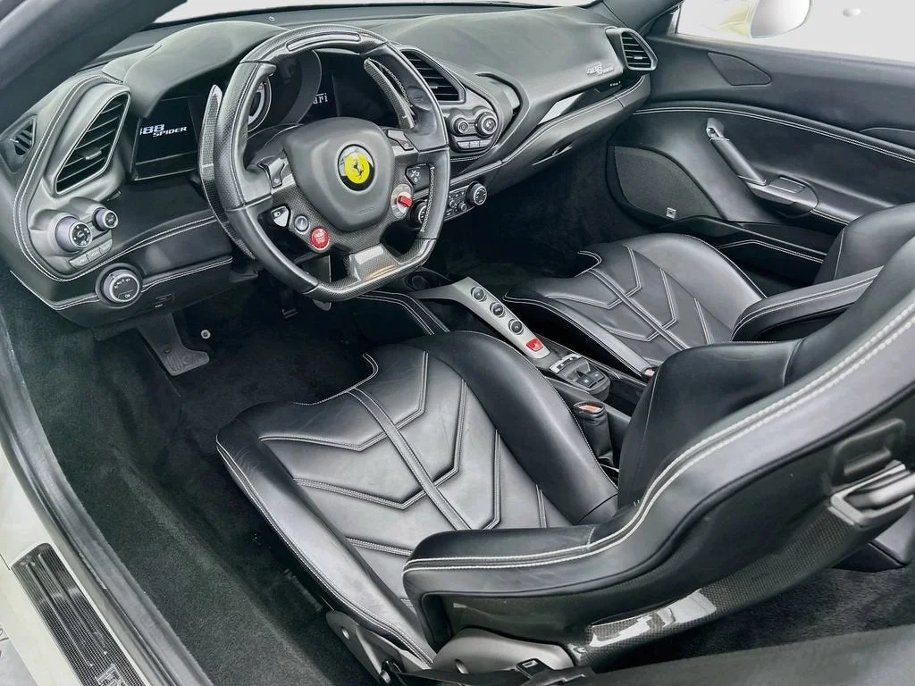 Used 2017 Bianco Fuji Ferrari  image 17