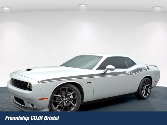 2023 Dodge Challenger R/T's photo