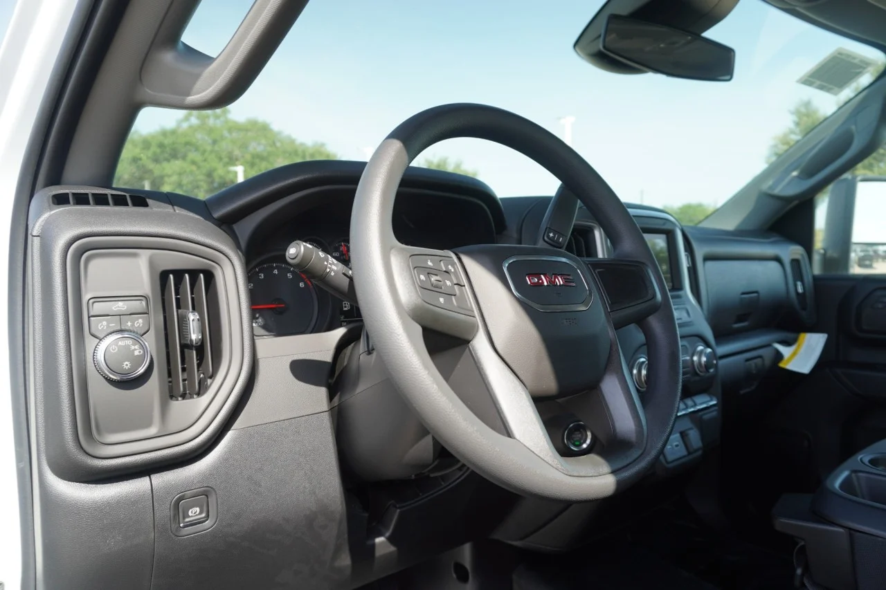 2026 GMC Sierra 2500HD Pro - Photo 21