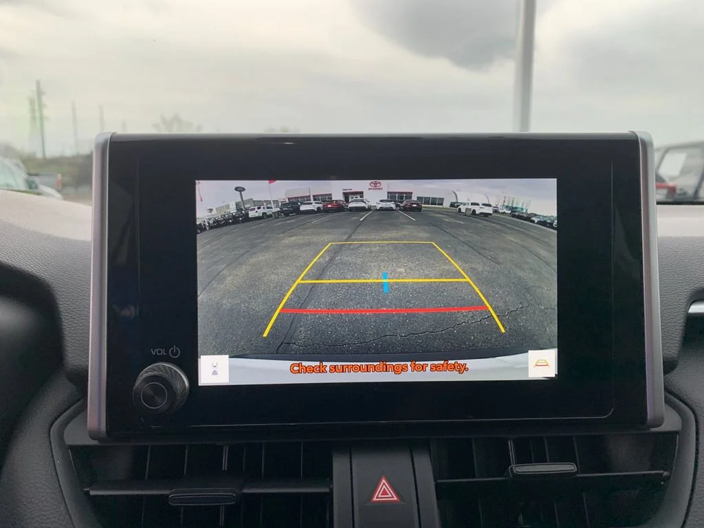 Used 2025 White Toyota XLE image 22