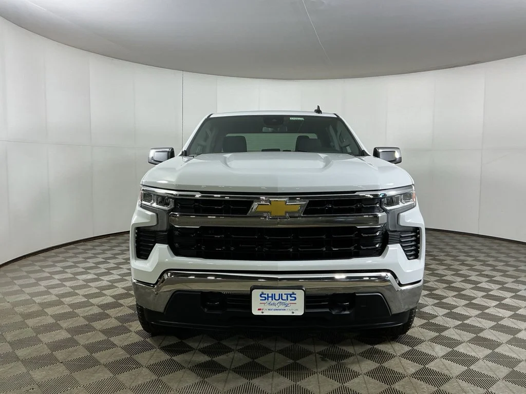 New 2026 Summit White Chevrolet LT (2FL) image 2