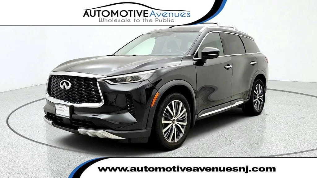 Used 2022 Mineral Black INFINITI SENSORY AWD image 1