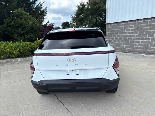 New 2026 Atlas White Hyundai SEL Sport image 7