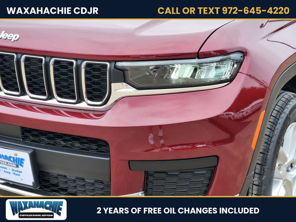 New 2026 Velvet Red Pearl-Coat Exterior Paint Jeep Laredo X image 6