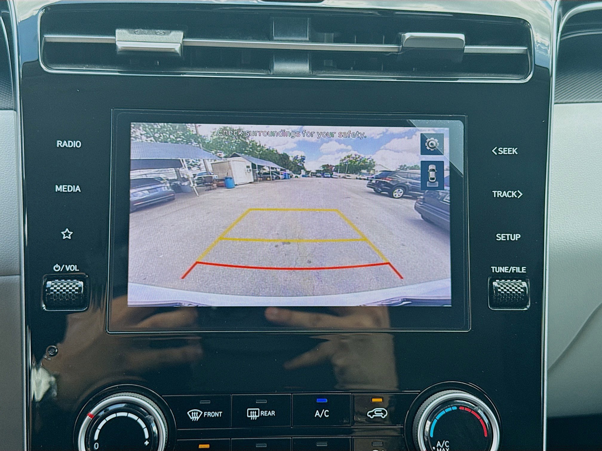 2024 Hyundai Tucson SE - Photo 11