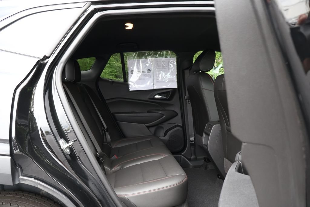 2024 Chevrolet Trax RS - Photo 46