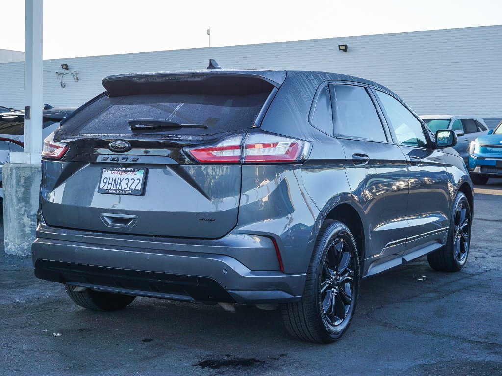 Used 2023 Gray Ford SE image 7