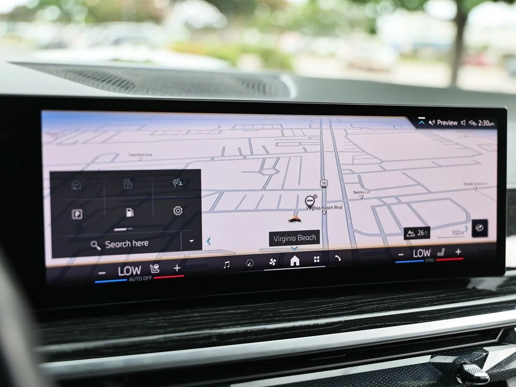 Used 2024 Brooklyn Gray Metallic BMW sDrive40i image 38