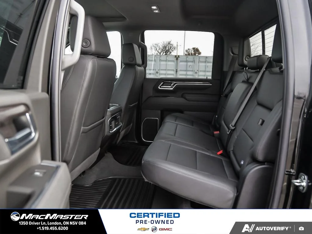 Used 2025  Chevrolet LTZ image 27
