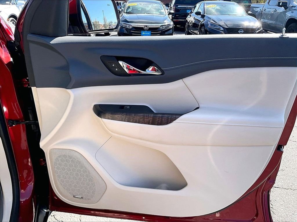Used 2023 Red GMC Denali image 12