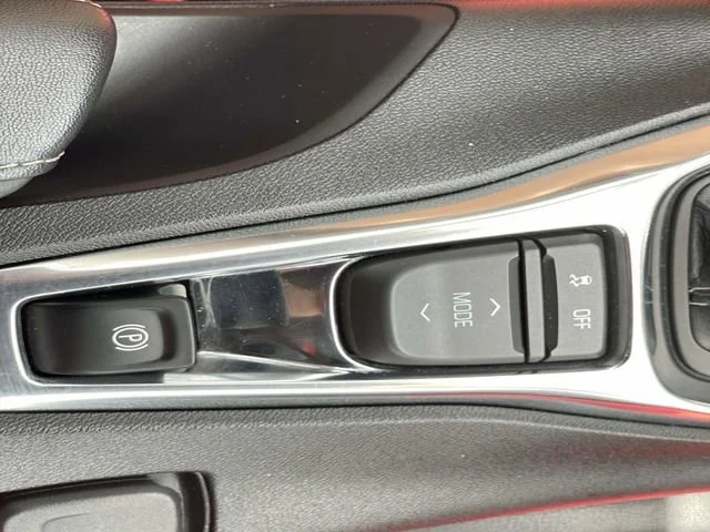 Used 2020 GARNET RED TINTCOAT Chevrolet LT1 image 28