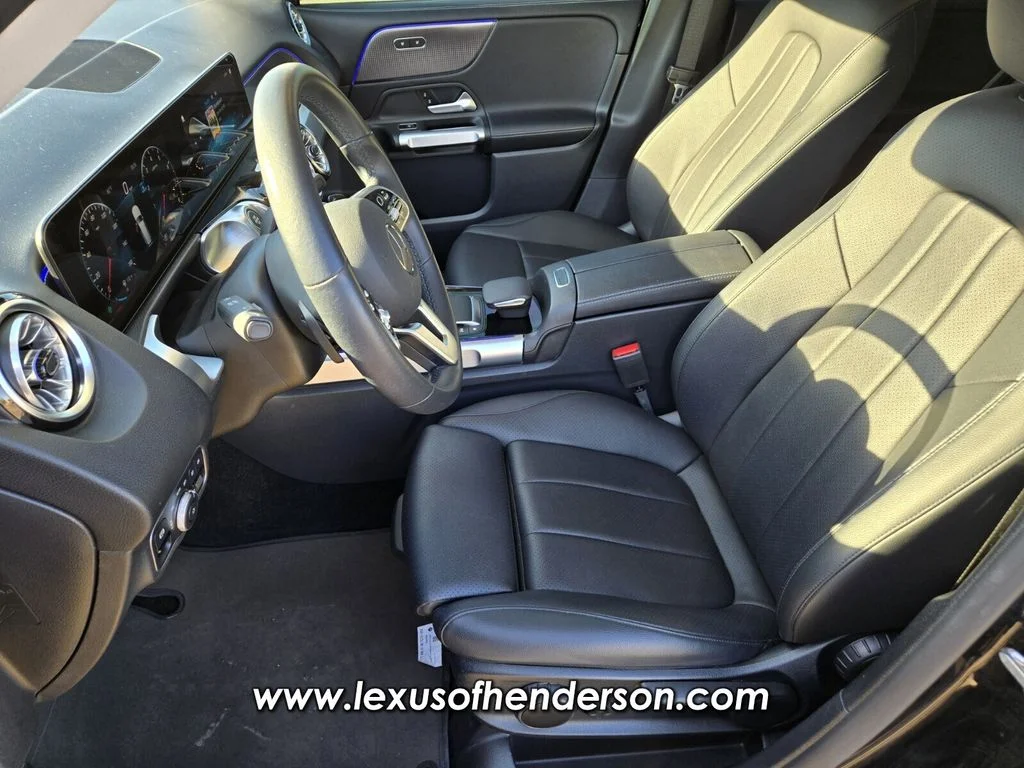 Used 2022 Black Mercedes-Benz GLB 250 image 9