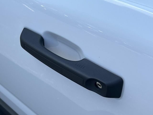 Used 2025 White Ford Badlands image 14