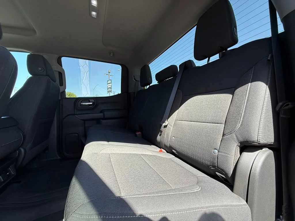 Used 2020 SUMMIT WHITE Chevrolet LT image 34