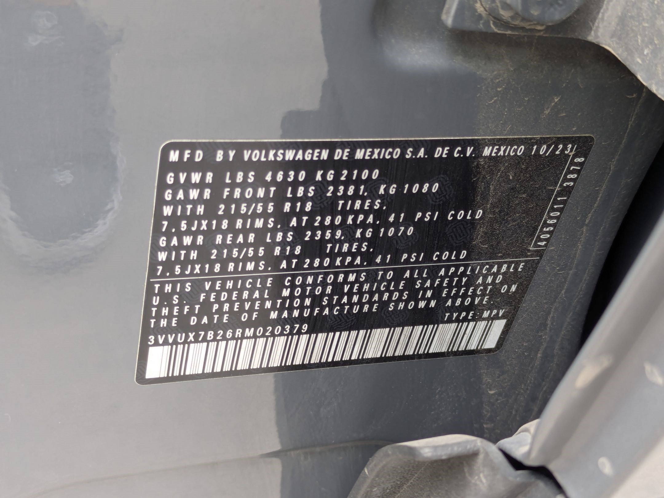 Certified Used 2024 Platinum Gray Metallic Volkswagen SE image 34