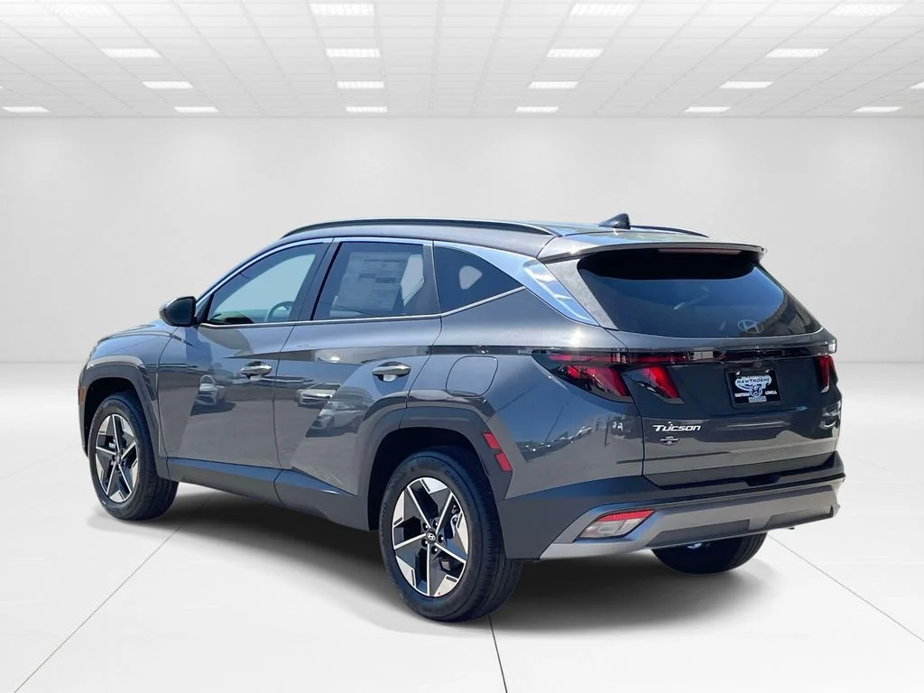 New 2026 Gray Hyundai SEL image 4