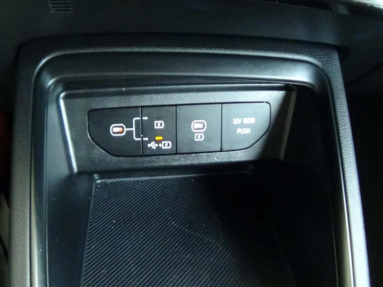 Used 2025 Snow White Pearl (swp) Kia LXS image 29