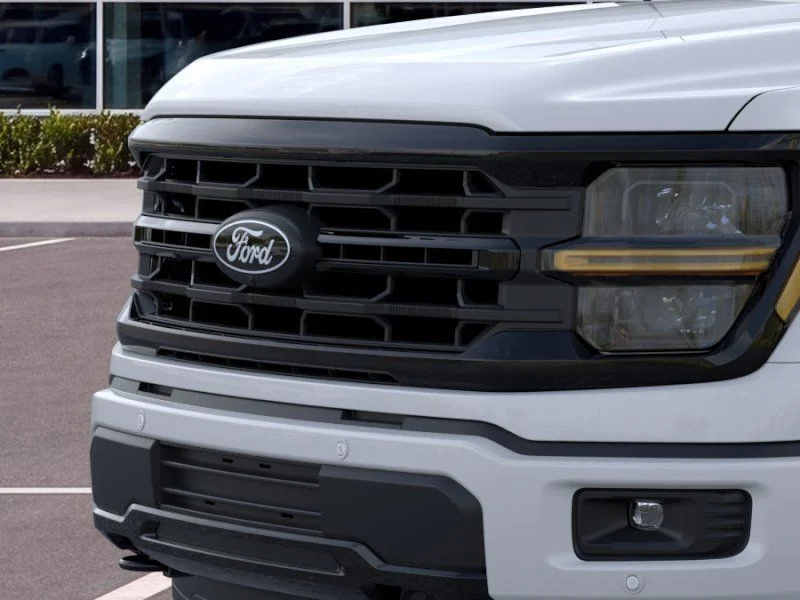 New 2026 Oxford White Ford XLT image 17
