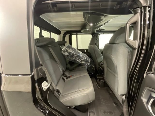 2026 Jeep Gladiator Willys - Photo 25