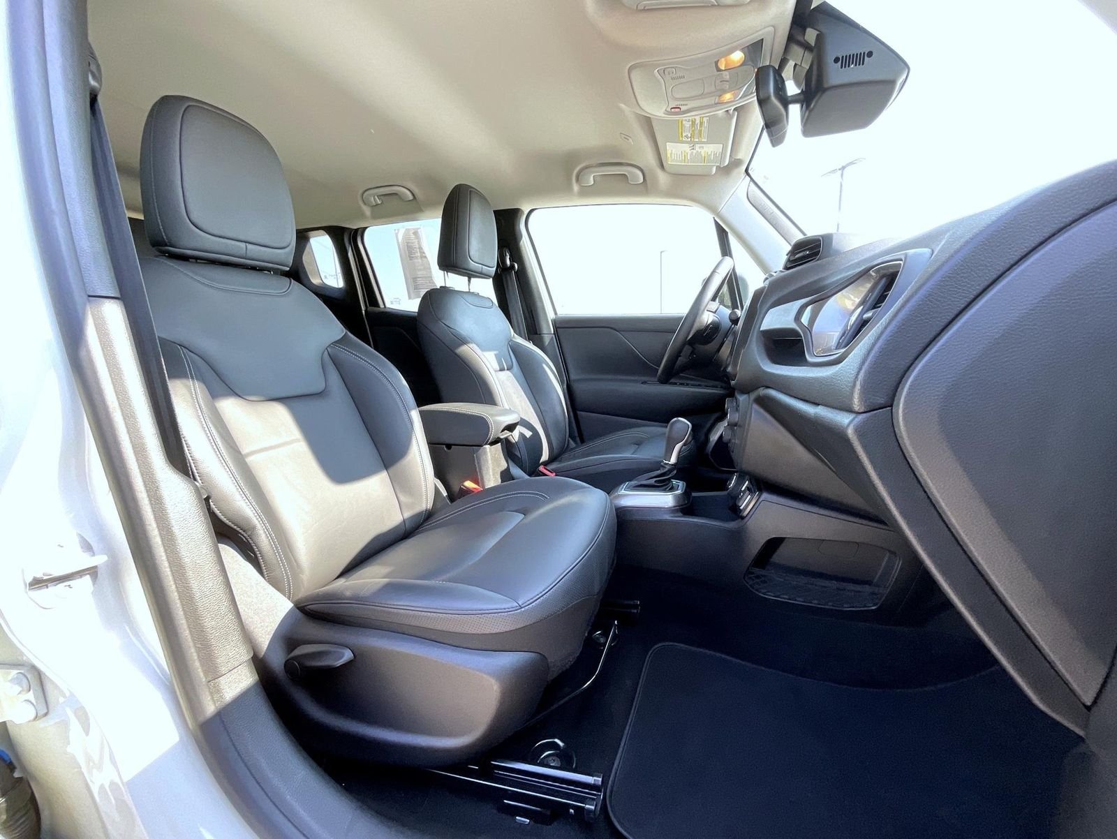 Used 2020 White Jeep Limited image 16