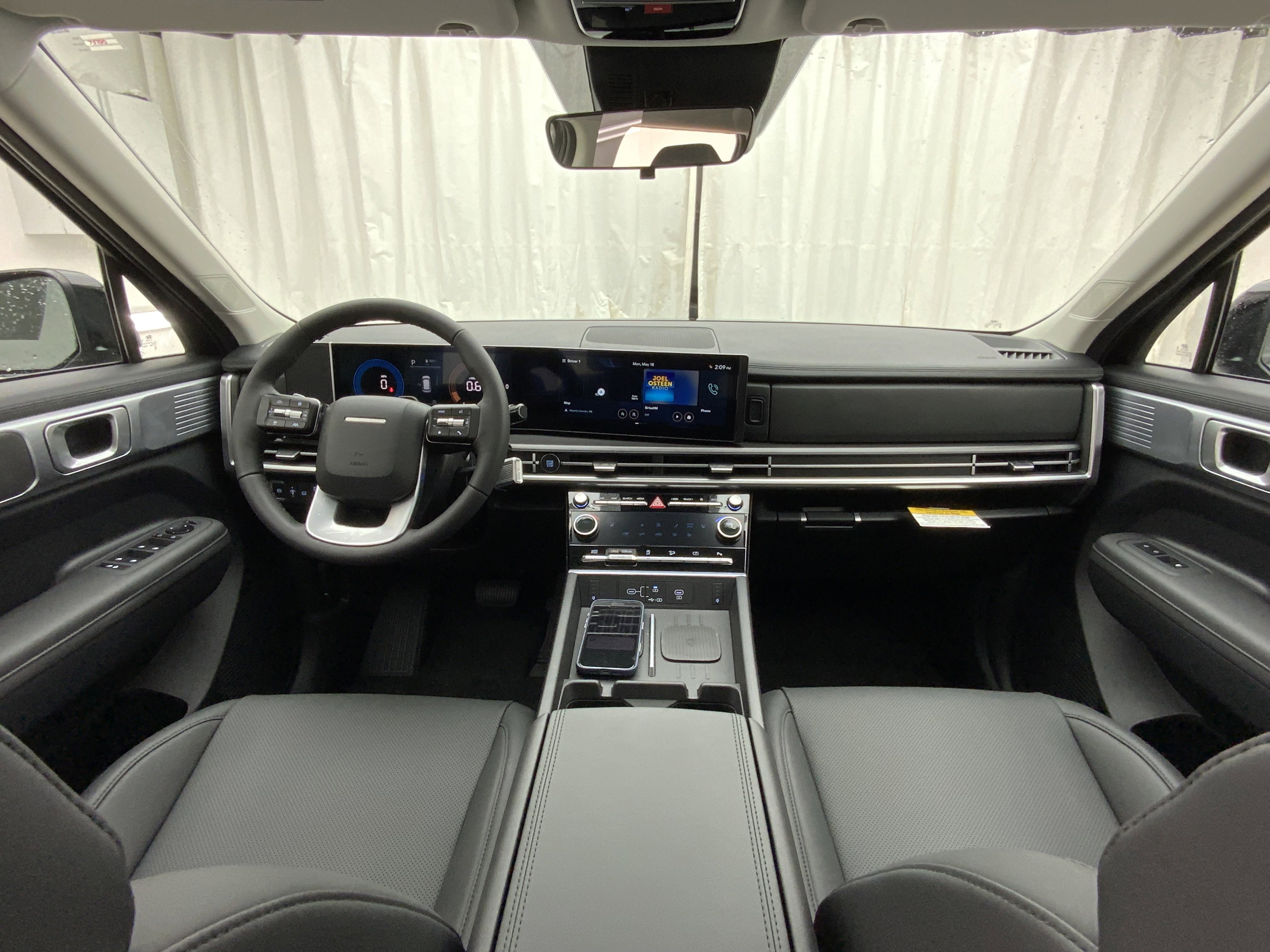 New 2026 Phantom Black Hyundai XRT image 11