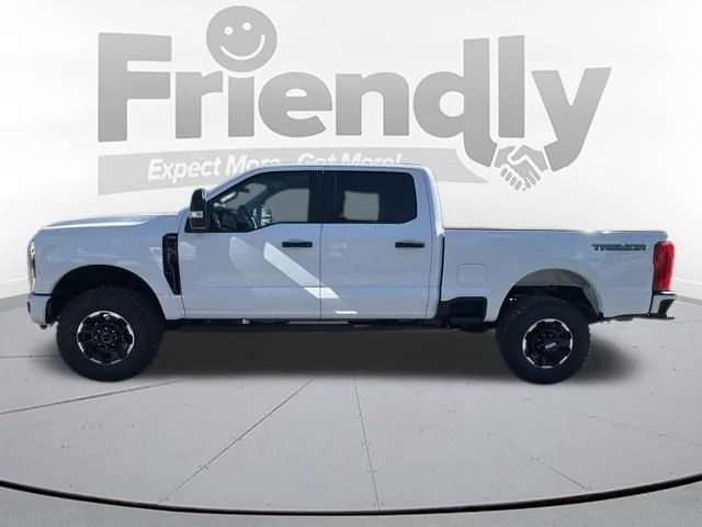 New 2027 Oxford White Ford F-350® XL image 3
