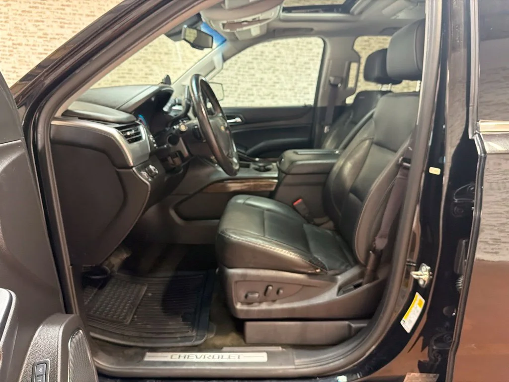 Used 2017 Black Chevrolet LT image 17