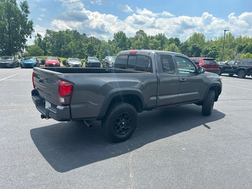 Used 2019 Gray Toyota SR image 3