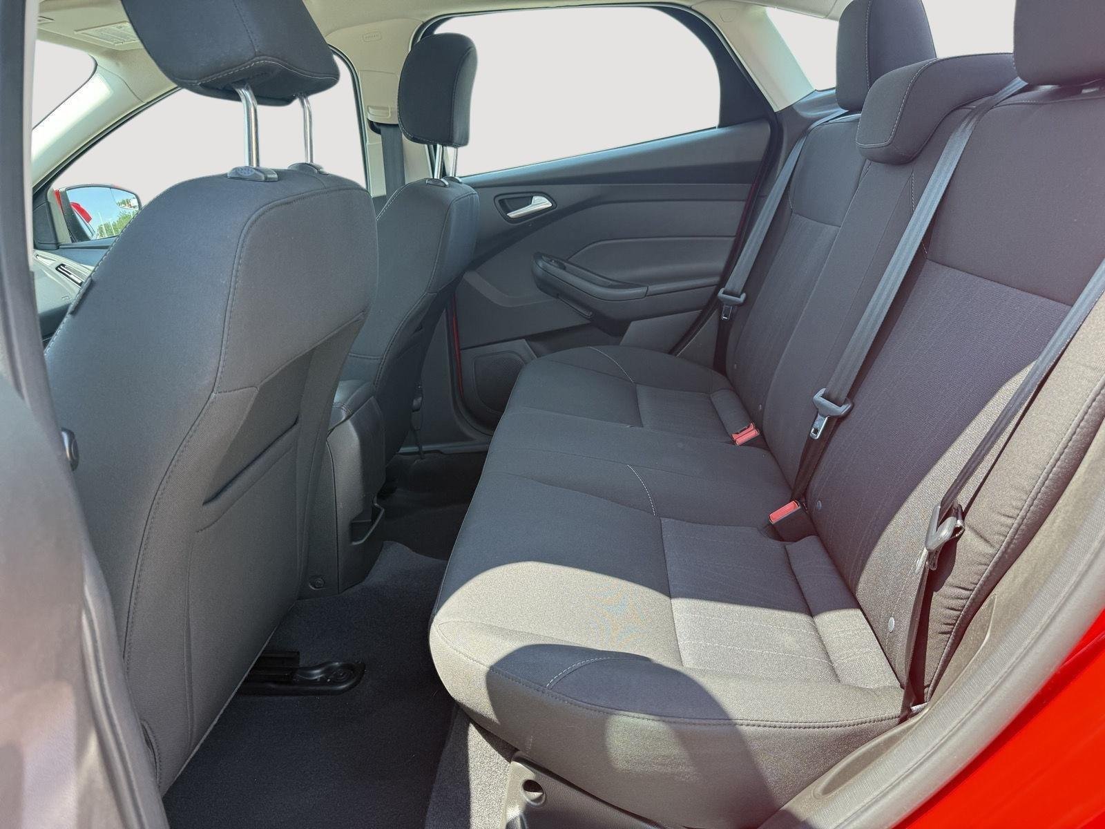 Used 2016 Race Red Ford SE image 20