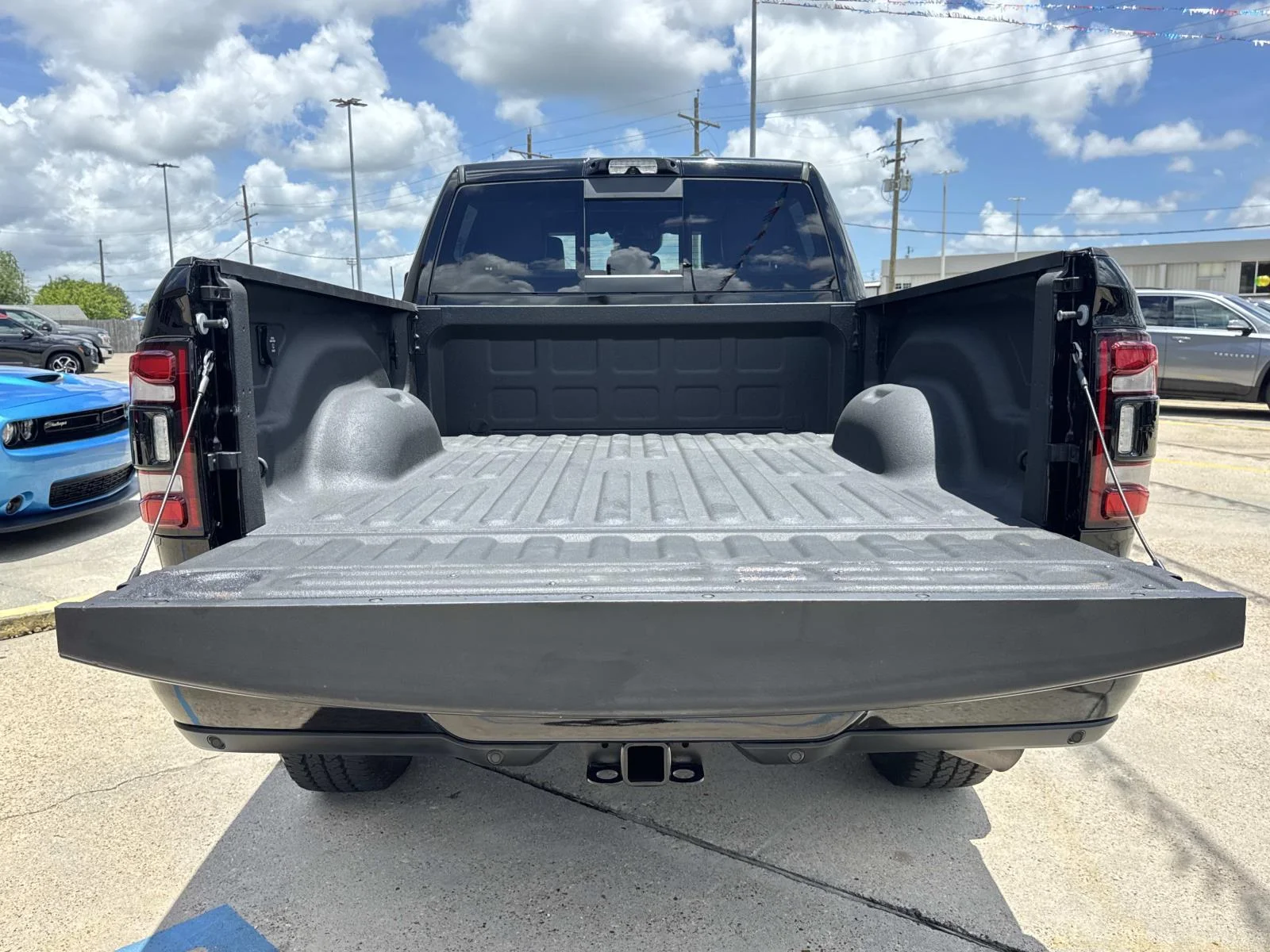 Used 2024 Diamond Black Crystal Pearlcoat Ram Laramie image 8