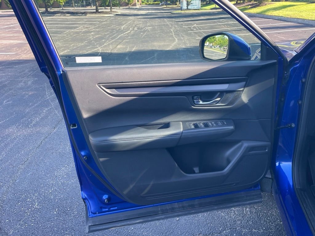 2025 Honda CR-V LX - Photo 10