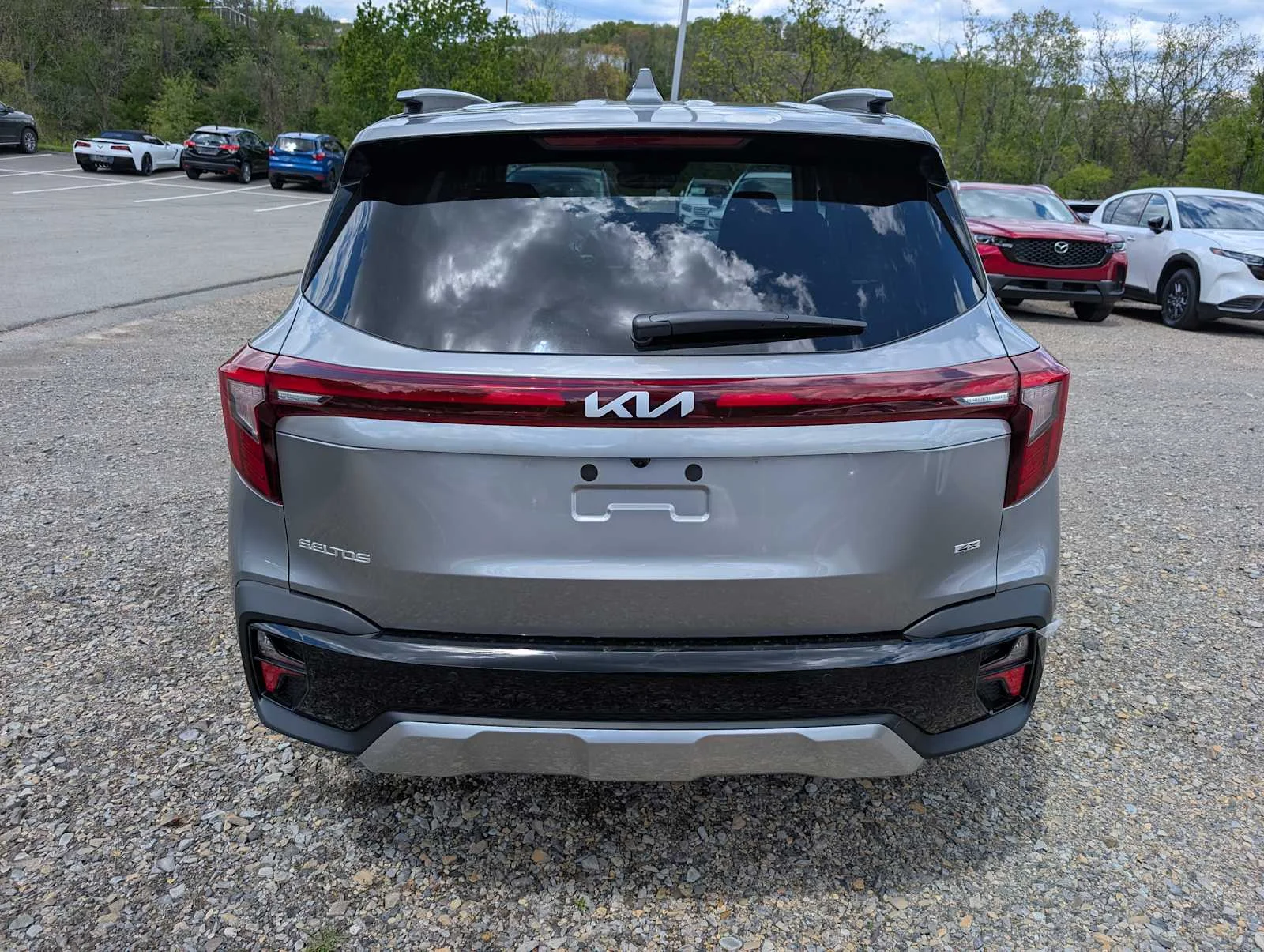 New 2026 Steel Gray Kia EX image 8