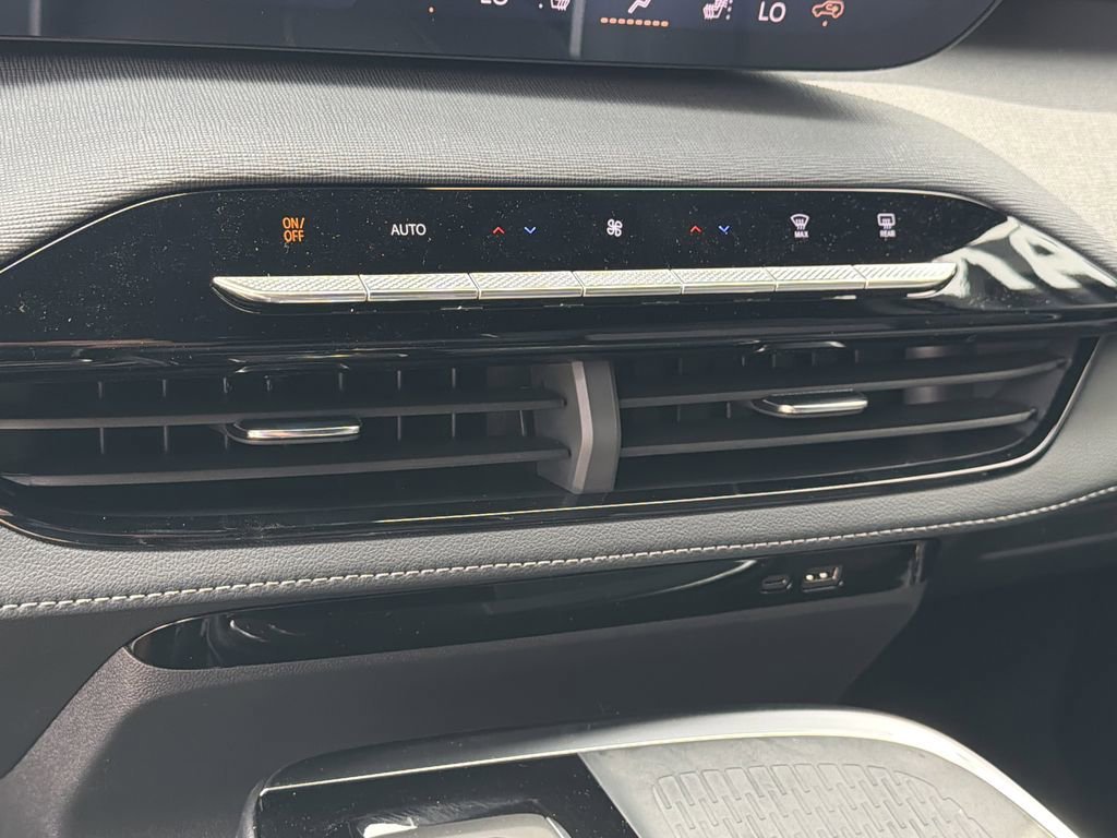 2026 Buick Enclave Preferred - Photo 25