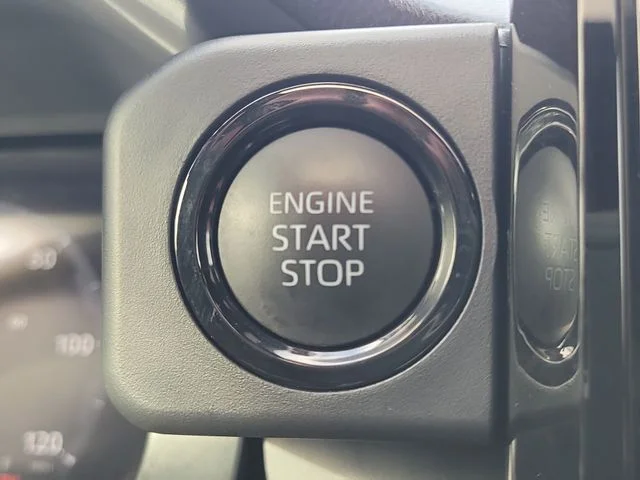 Used 2024  Toyota Limited image 28