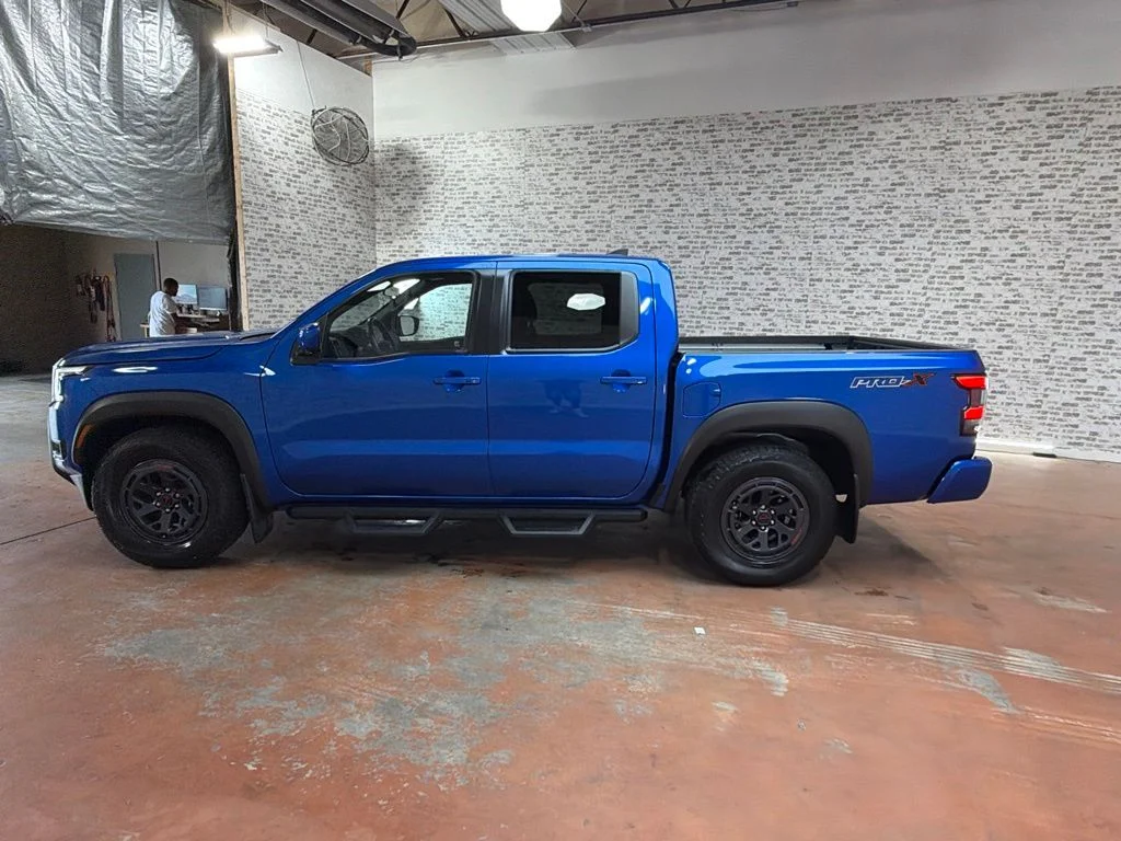Used 2025 Bluestone Pearl Nissan PRO-X image 4