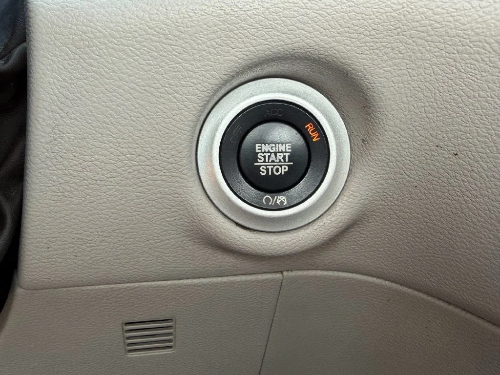 Used 2017 Gray Chrysler Touring image 28