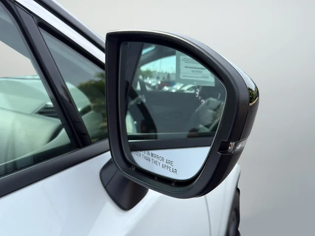 New 2026 Everest White Pearl TriCoat / Super Black Two-tone Nissan Platinum image 31