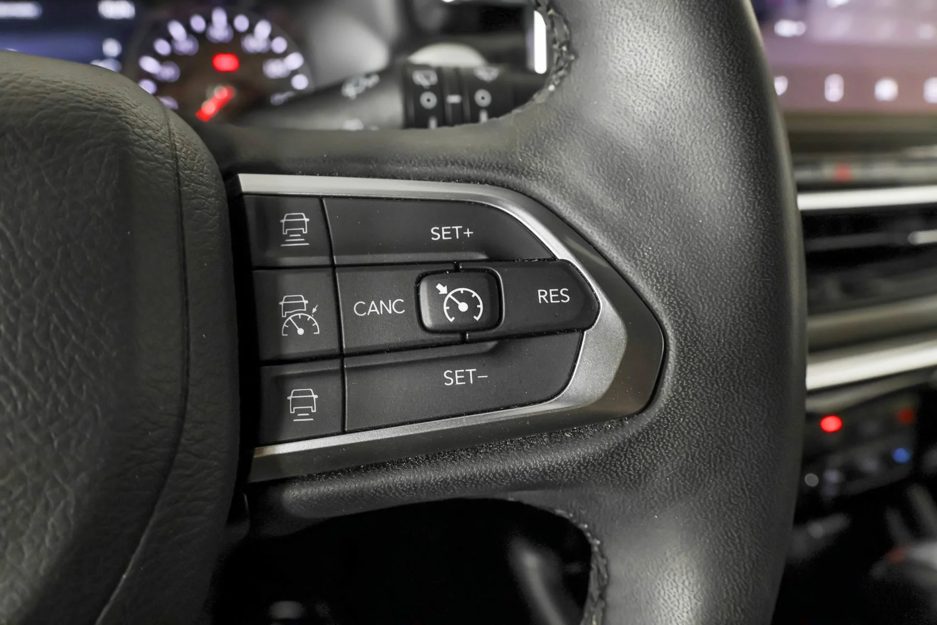 Used 2023 Blue Jeep Limited image 28