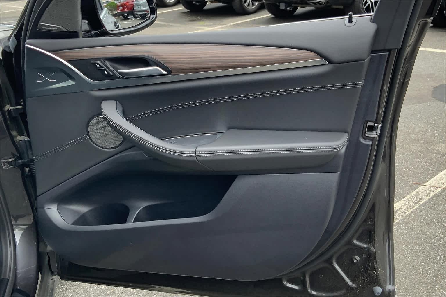 Used 2019 Dark Graphite Metallic BMW xDrive30i image 22