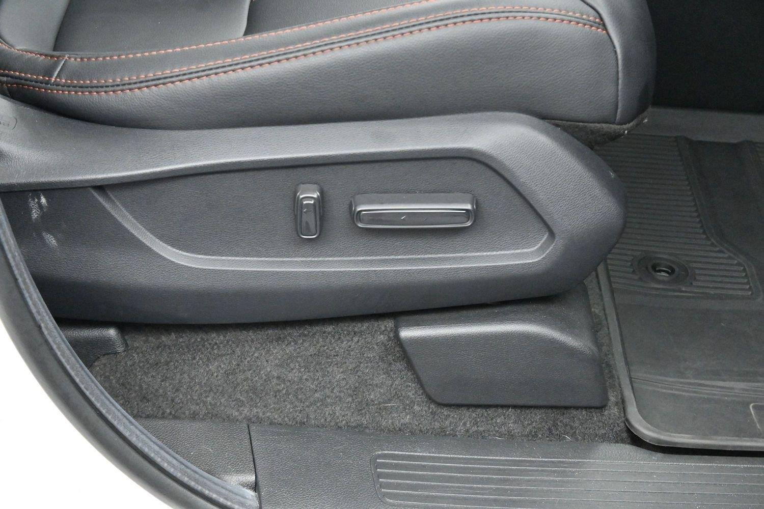 Used 2024 Platinum White Pearl Honda TrailSport image 38