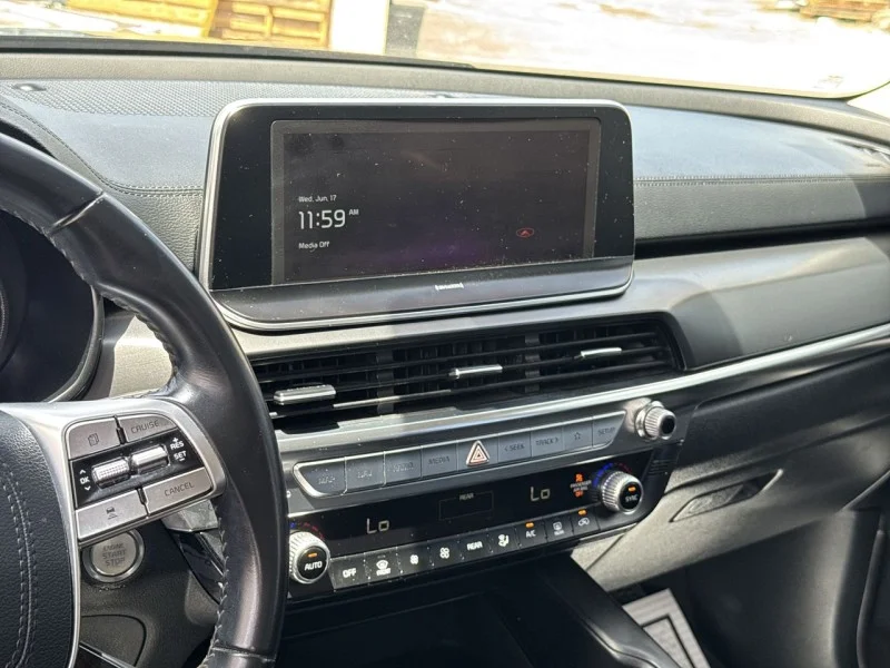 Used 2022 Gravity Grey Kia LX image 20