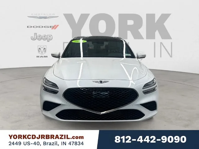 Used 2023 White Genesis 3.3T image 8