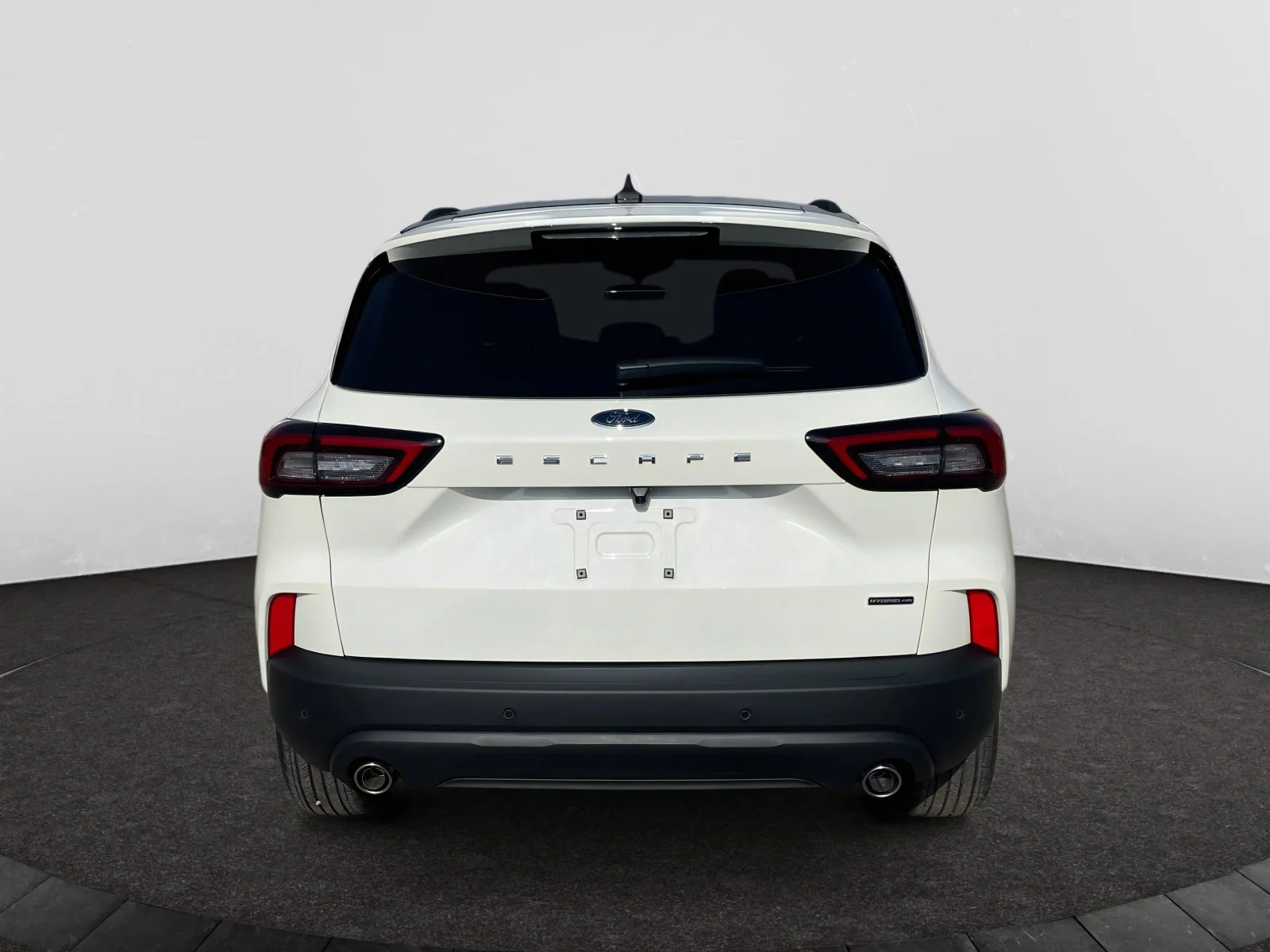 New 2026 Star White Metallic Tri-Coat Ford ST-Line Select image 4