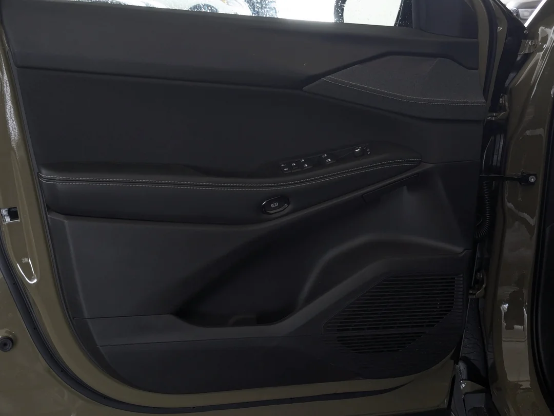 New 2026 41 Jeep Laredo - - 4x4 - Adaptive Cruise - 12.3 Display - Heated Seats/Wheel - Compact Spare Tire & More! image 11