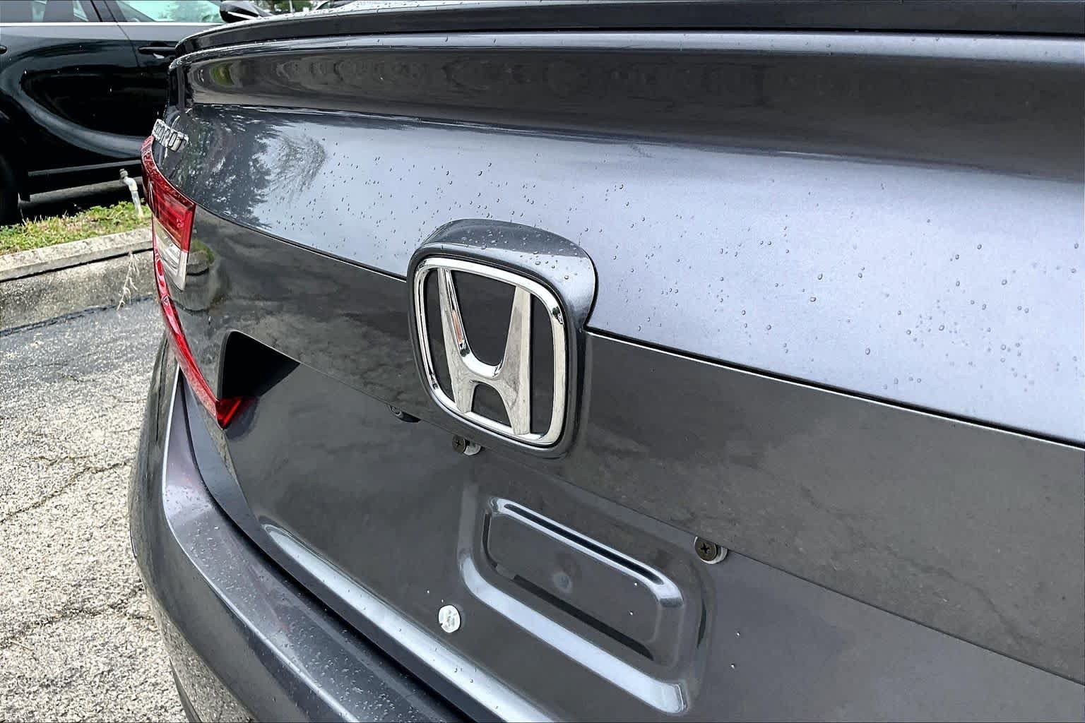 Used 2020 Modern Steel Metallic Honda Sport image 31