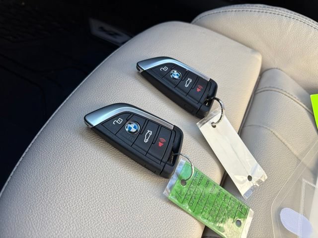 Used 2025 Frozen Deep Green Metallic BMW M40i image 22