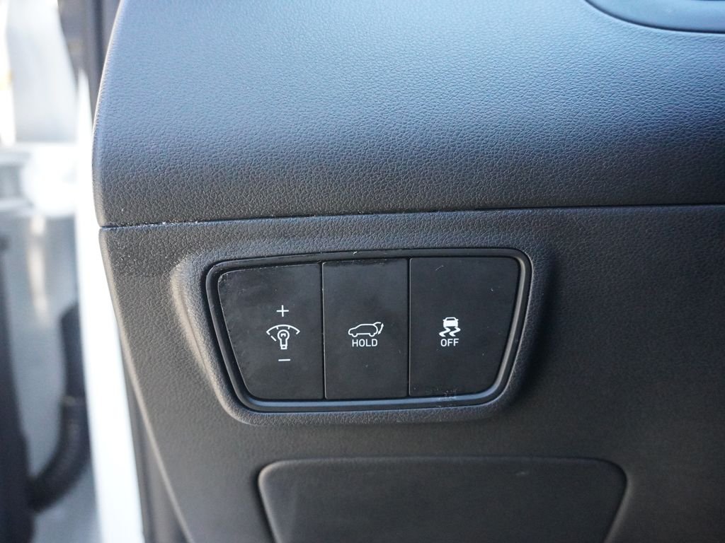 Used 2023 White Hyundai SEL image 35