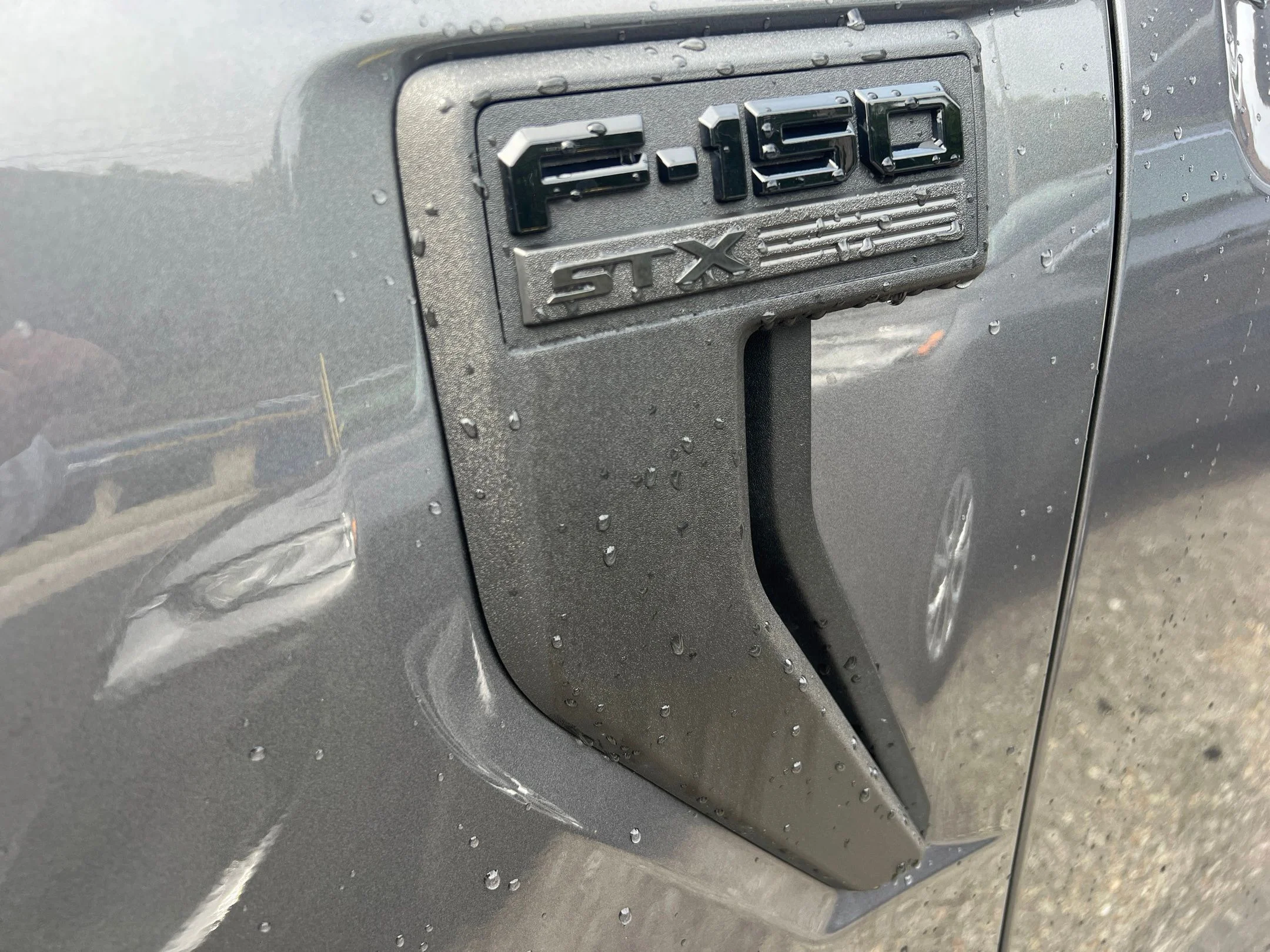 Used 2023 Gray Ford XL image 12